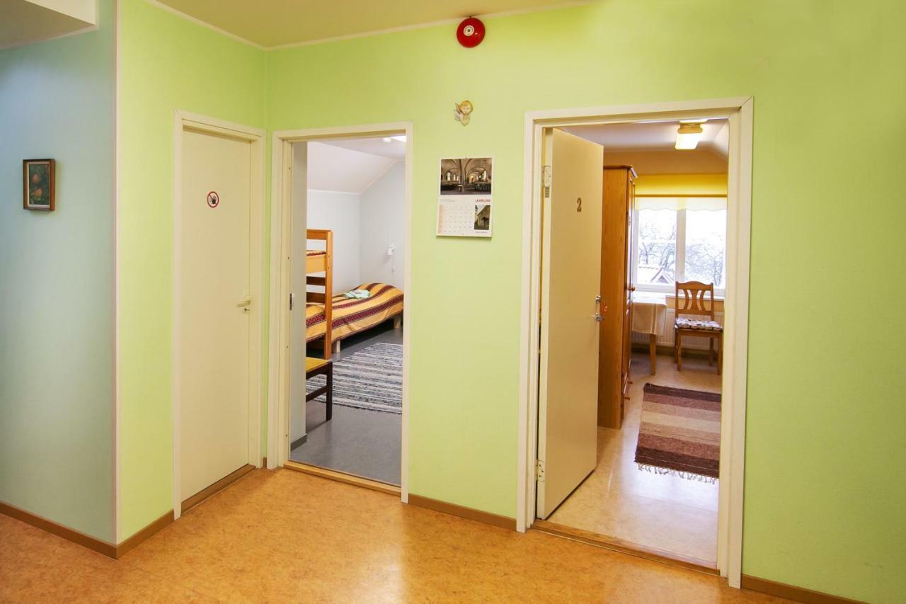 Guesthouse Laurits Kuressaare Exterior photo