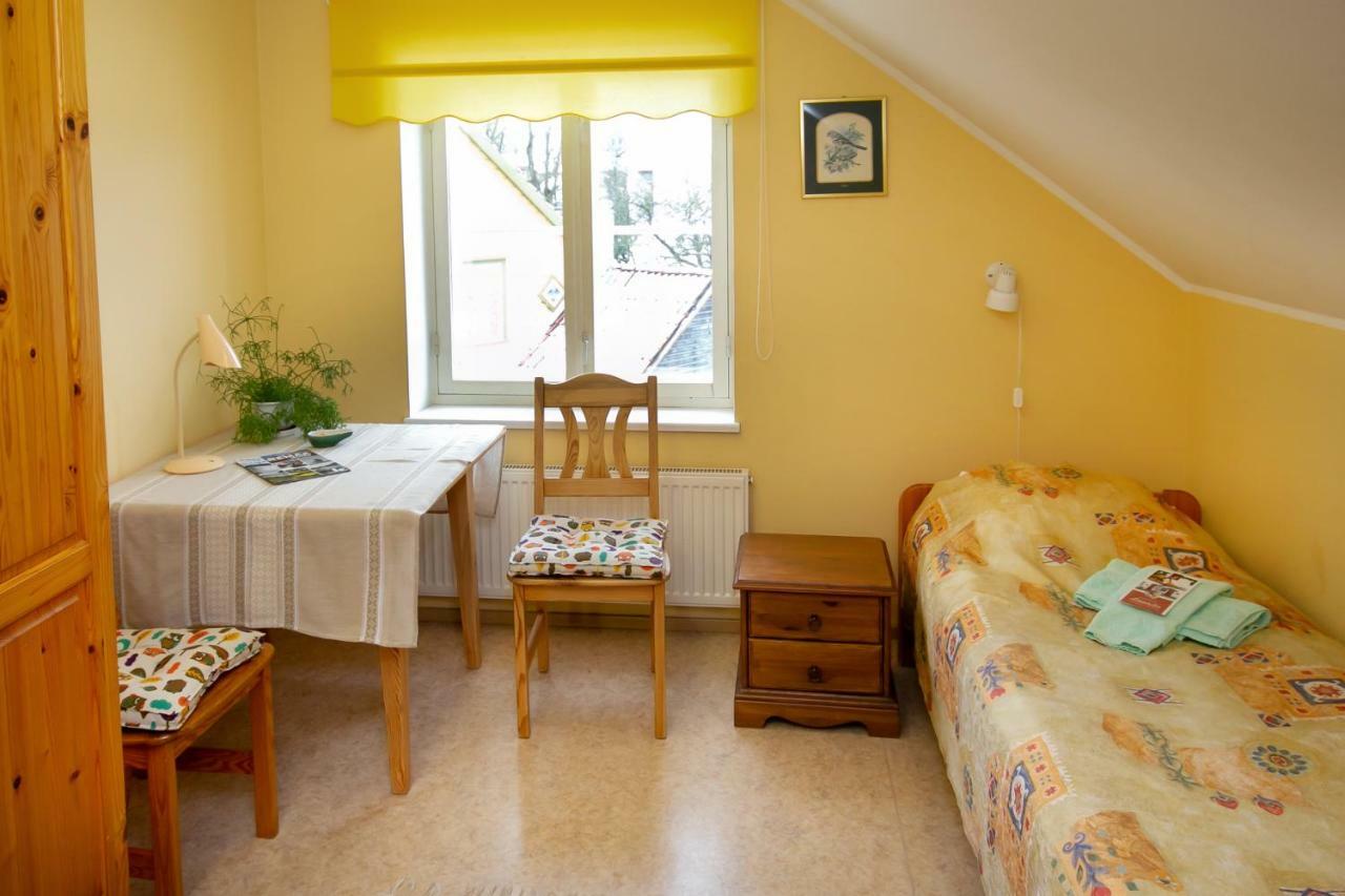 Guesthouse Laurits Kuressaare Exterior photo