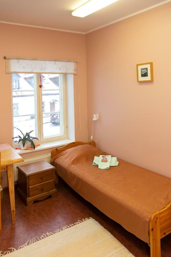 Guesthouse Laurits Kuressaare Exterior photo